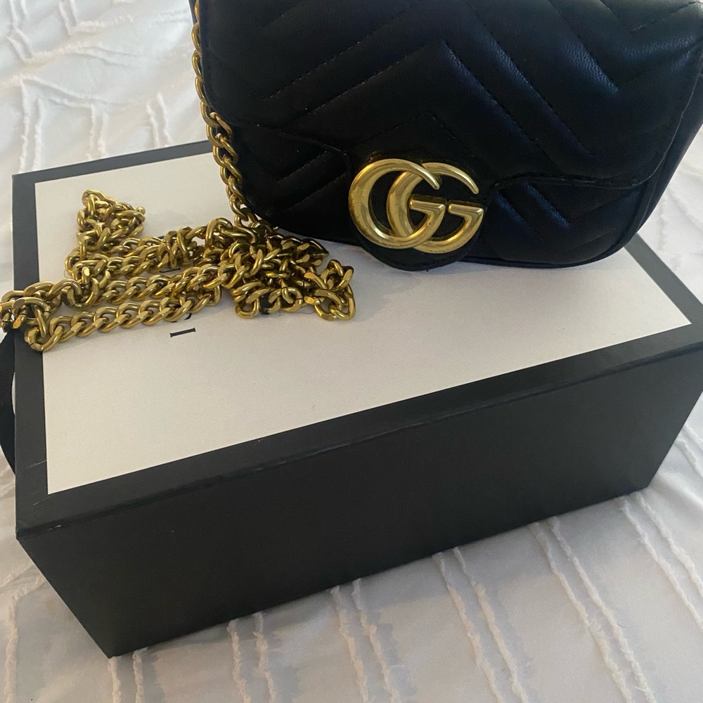 Gucci Black Quilted Bag with Gold Chain